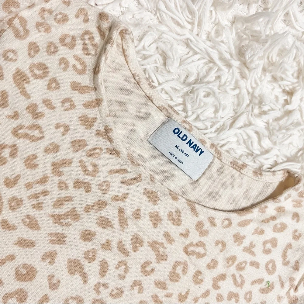 Old Navy Girls Cozy Knit Leopard Print Long Sleeve - Cream, Size XL (14-16)